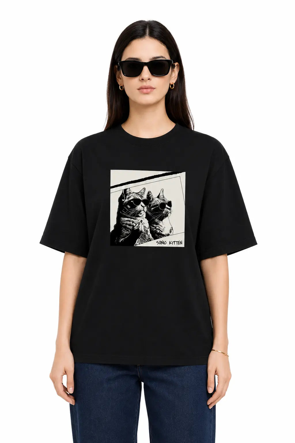 Sonic Kitten - Unisex Oversized Tee