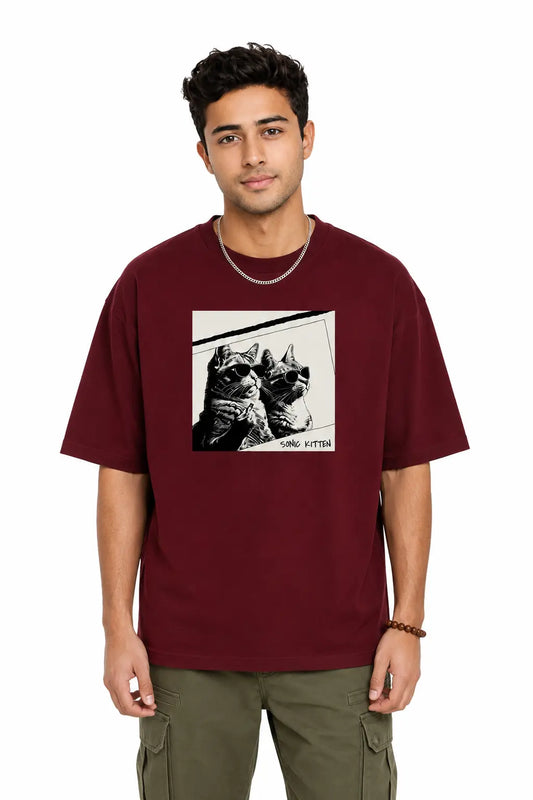 Sonic Kitten - Unisex Oversized Tee